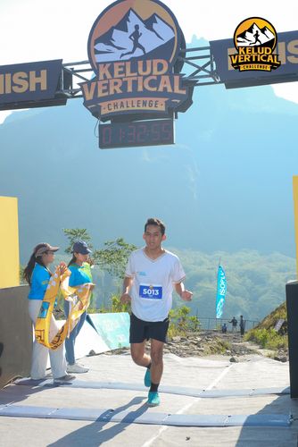 Race photo from Kelud Vertical Challenge 2024