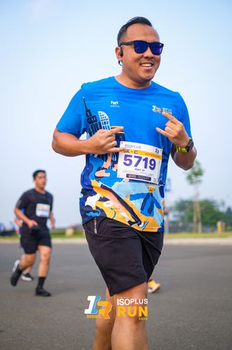 Race photo from ISOPlus Run 2024 Jakarta