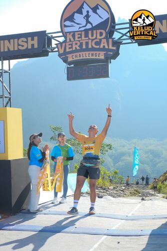 Race photo from Kelud Vertical Challenge 2024