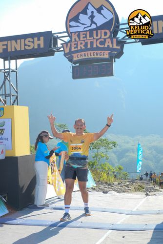 Race photo from Kelud Vertical Challenge 2024