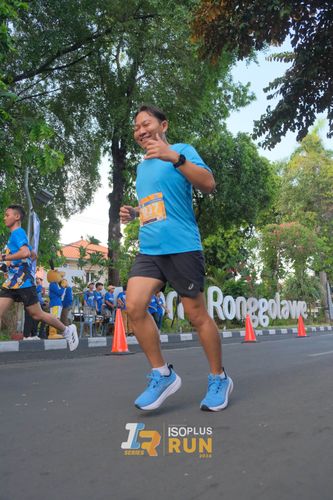 Race photo from Isoplus Run 2024 Surabaya