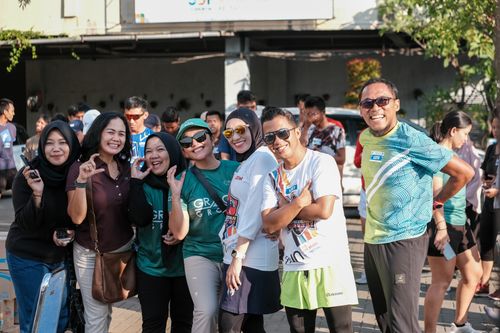 Race photo from Shake Out Run Jabar 10K