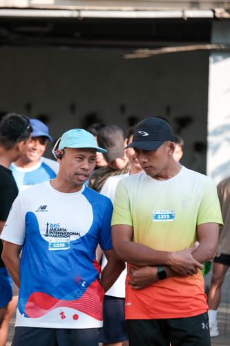 Race photo from Shake Out Run Jabar 10K