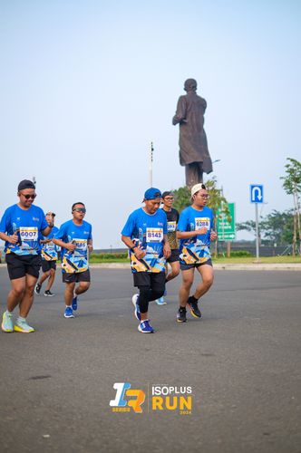Race photo from ISOPlus Run 2024 Jakarta
