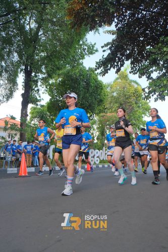 Race photo from Isoplus Run 2024 Surabaya