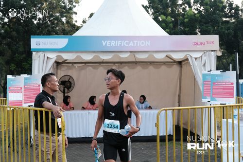 Race photo from Nu Skin Run 10K