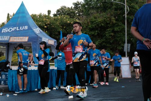 Race photo from Isoplus Run 2024 Surabaya
