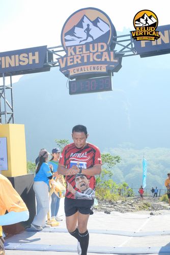 Race photo from Kelud Vertical Challenge 2024