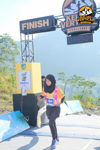 Race photo from Kelud Vertical Challenge 2024