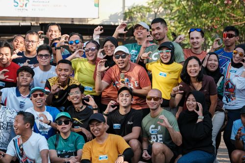Race photo from Shake Out Run Jabar 10K