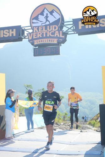 Race photo from Kelud Vertical Challenge 2024