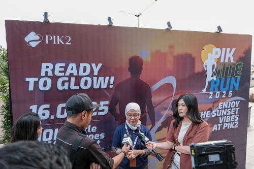 Race photo from PIK NITE RUN VIBES