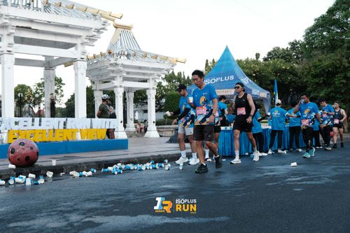 Race photo from Isoplus Run 2024 Surabaya