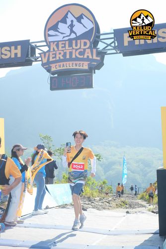 Race photo from Kelud Vertical Challenge 2024