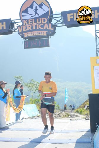 Race photo from Kelud Vertical Challenge 2024