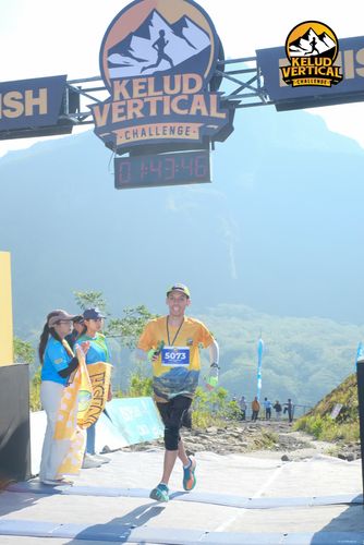 Race photo from Kelud Vertical Challenge 2024