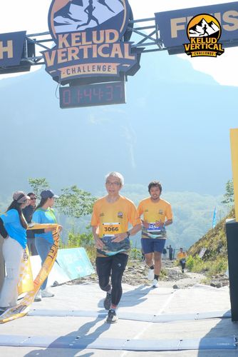 Race photo from Kelud Vertical Challenge 2024