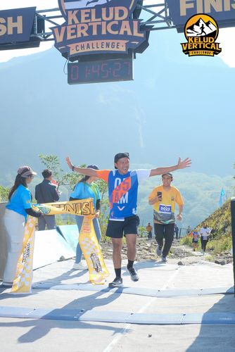 Race photo from Kelud Vertical Challenge 2024