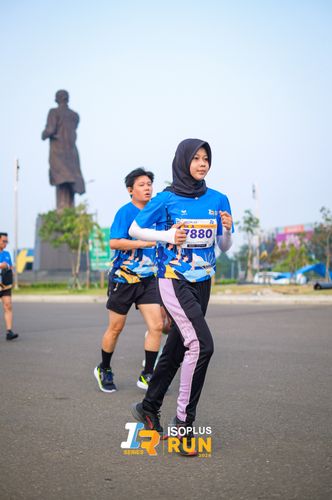Race photo from ISOPlus Run 2024 Jakarta