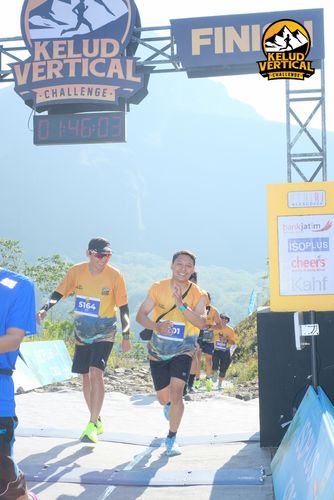 Race photo from Kelud Vertical Challenge 2024