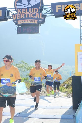 Race photo from Kelud Vertical Challenge 2024