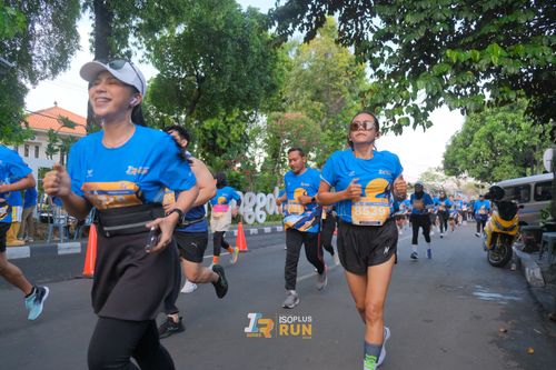 Race photo from Isoplus Run 2024 Surabaya