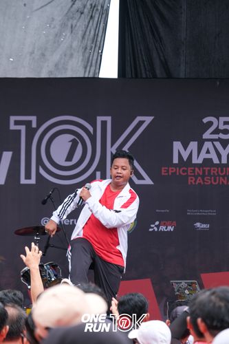 Race photo from ONE RUN 10K 2025