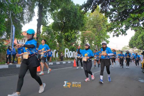 Race photo from Isoplus Run 2024 Surabaya