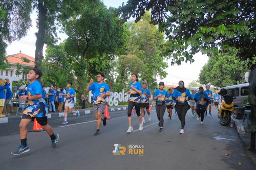 Race photo from Isoplus Run 2024 Surabaya