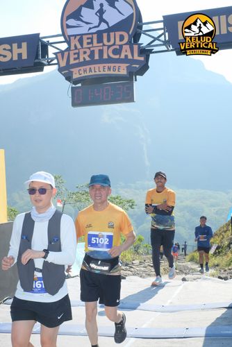 Race photo from Kelud Vertical Challenge 2024