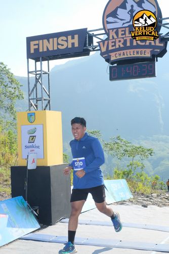 Race photo from Kelud Vertical Challenge 2024