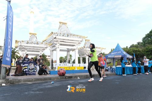 Race photo from Isoplus Run 2024 Surabaya