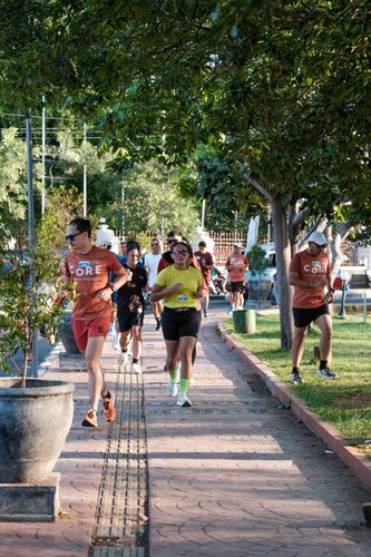 Race photo from Shake Out Run Jabar 10K