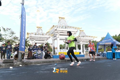 Race photo from Isoplus Run 2024 Surabaya