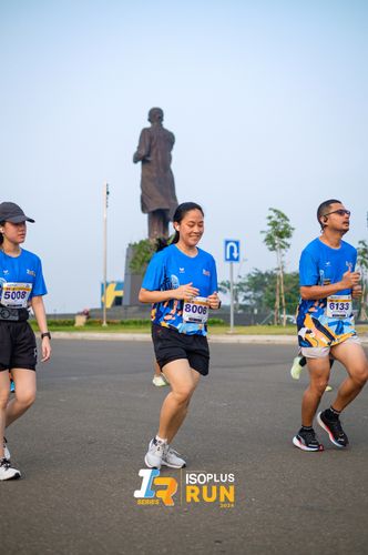 Race photo from ISOPlus Run 2024 Jakarta