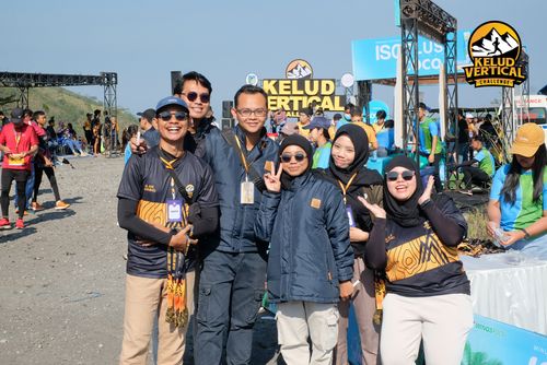 Race photo from Kelud Vertical Challenge 2024