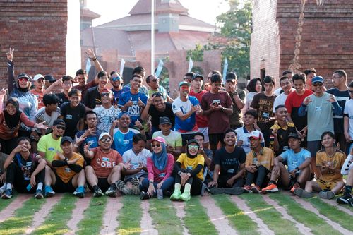 Race photo from Shake Out Run Jabar 10K