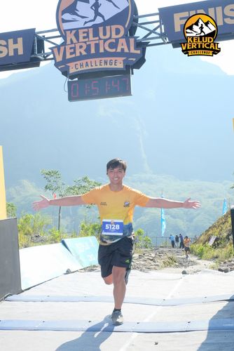 Race photo from Kelud Vertical Challenge 2024