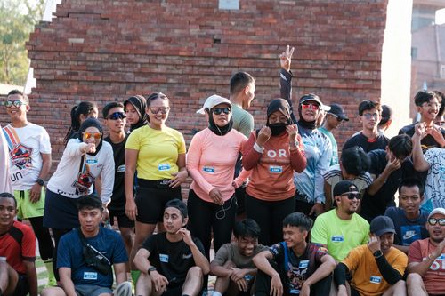 Race photo from Shake Out Run Jabar 10K
