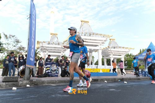Race photo from Isoplus Run 2024 Surabaya