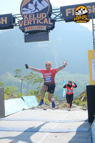 Race photo from Kelud Vertical Challenge 2024