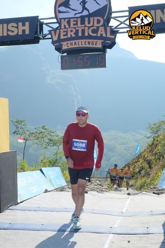 Race photo from Kelud Vertical Challenge 2024