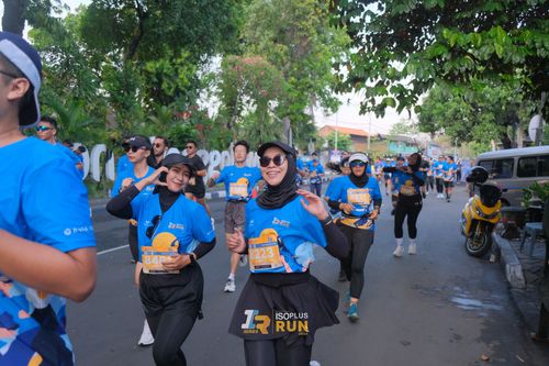 Race photo from Isoplus Run 2024 Surabaya