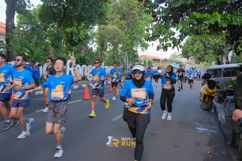 Race photo from Isoplus Run 2024 Surabaya