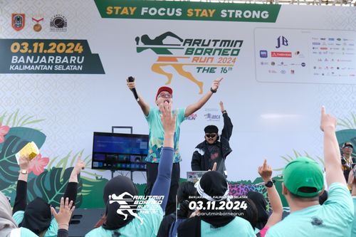 Race photo from Arutmin Borneo Run 2024