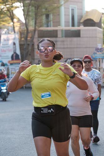 Race photo from Shake Out Run Jabar 10K