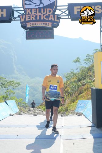 Race photo from Kelud Vertical Challenge 2024