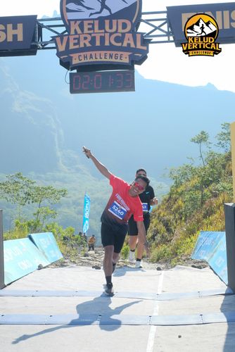 Race photo from Kelud Vertical Challenge 2024