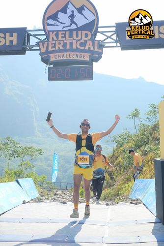 Race photo from Kelud Vertical Challenge 2024