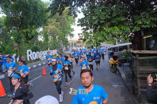 Race photo from Isoplus Run 2024 Surabaya